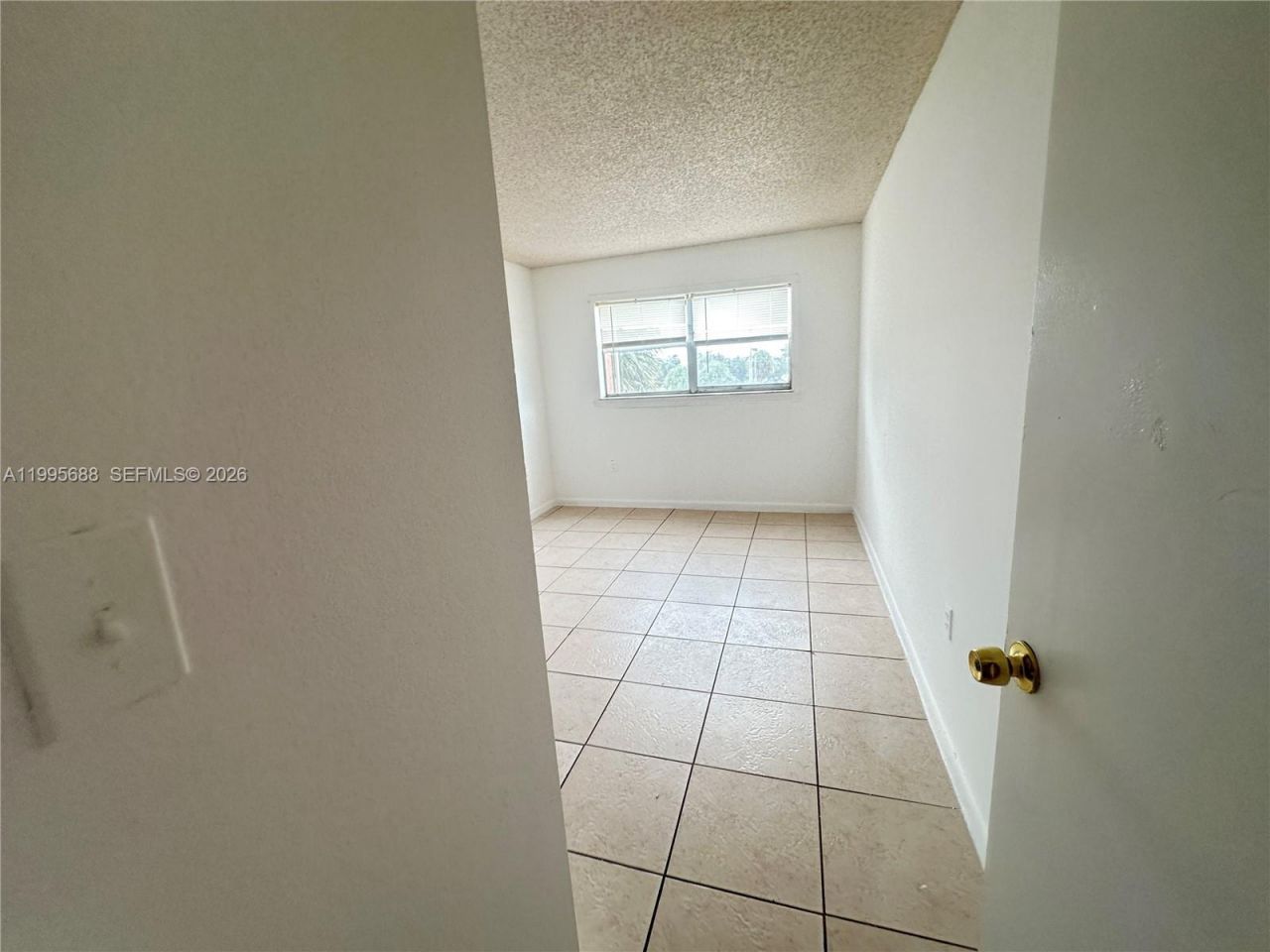 3600 NW 21st St, Unit 309, Lauderdale Lakes, FL 33311 Photo