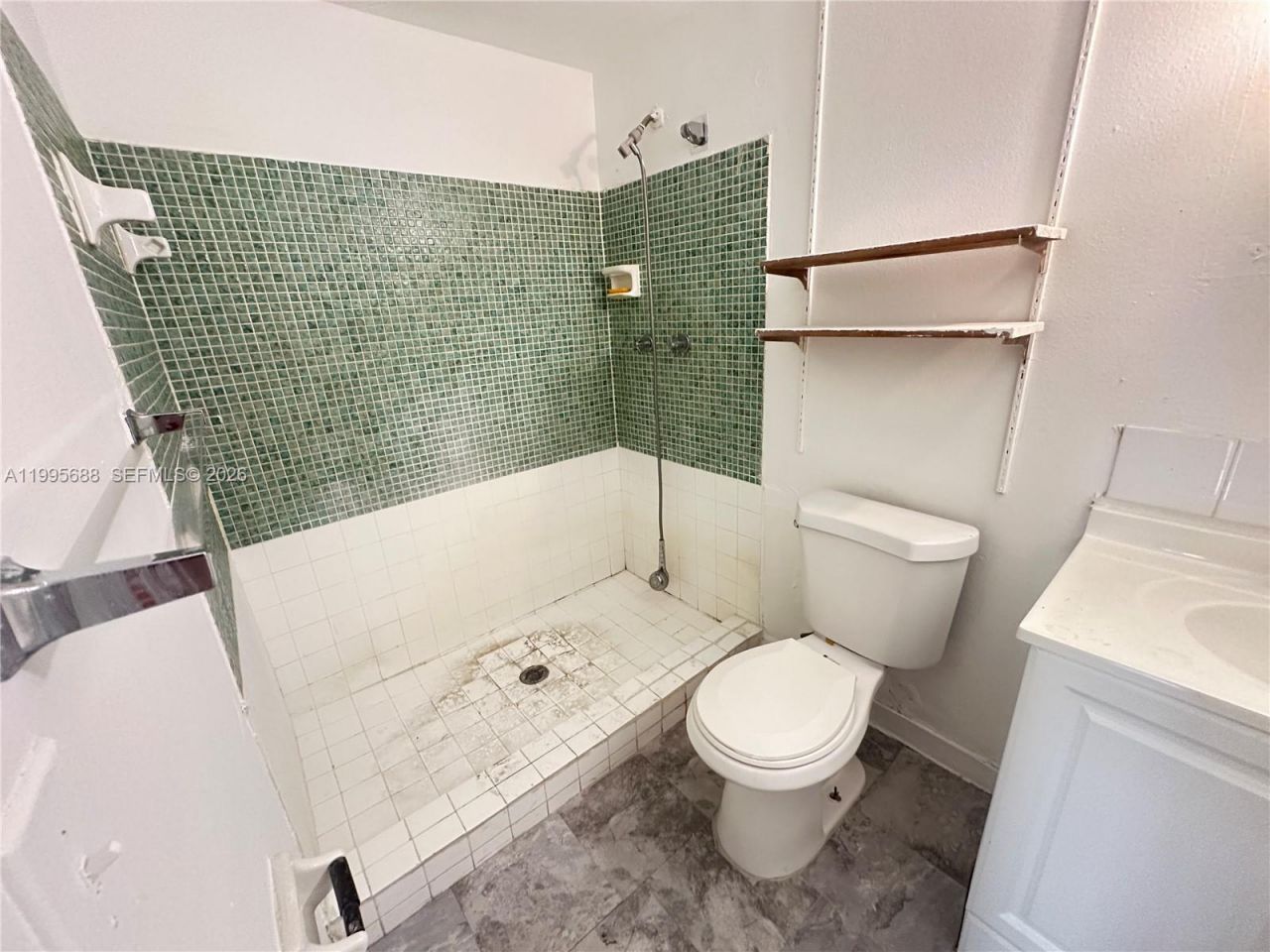 3600 NW 21st St, Unit 309, Lauderdale Lakes, FL 33311 Photo