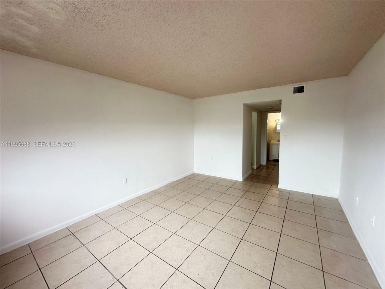 3600 NW 21st St, Unit 309, Lauderdale Lakes, FL 33311 Photo