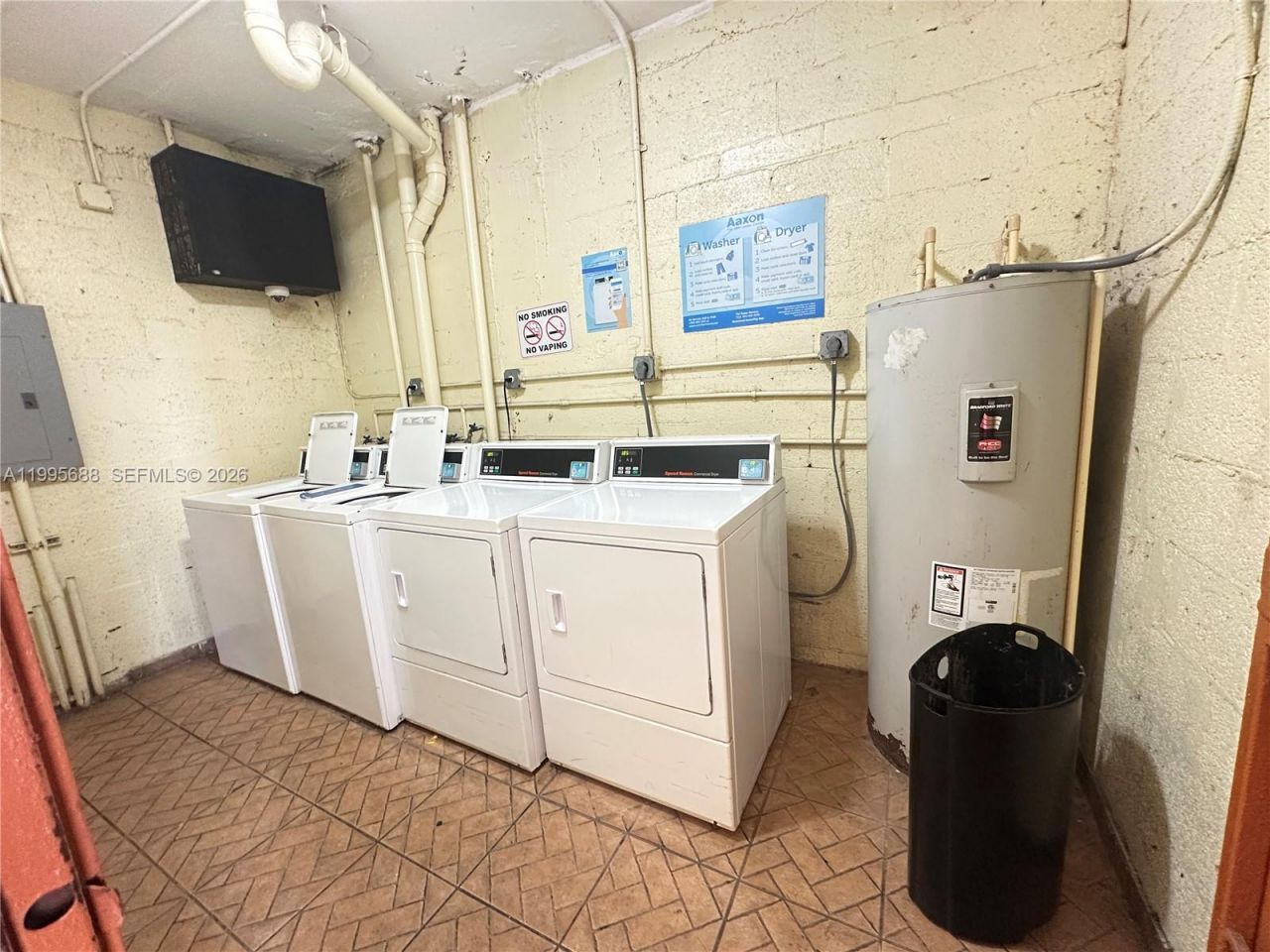 3600 NW 21st St, Unit 309, Lauderdale Lakes, FL 33311 Photo