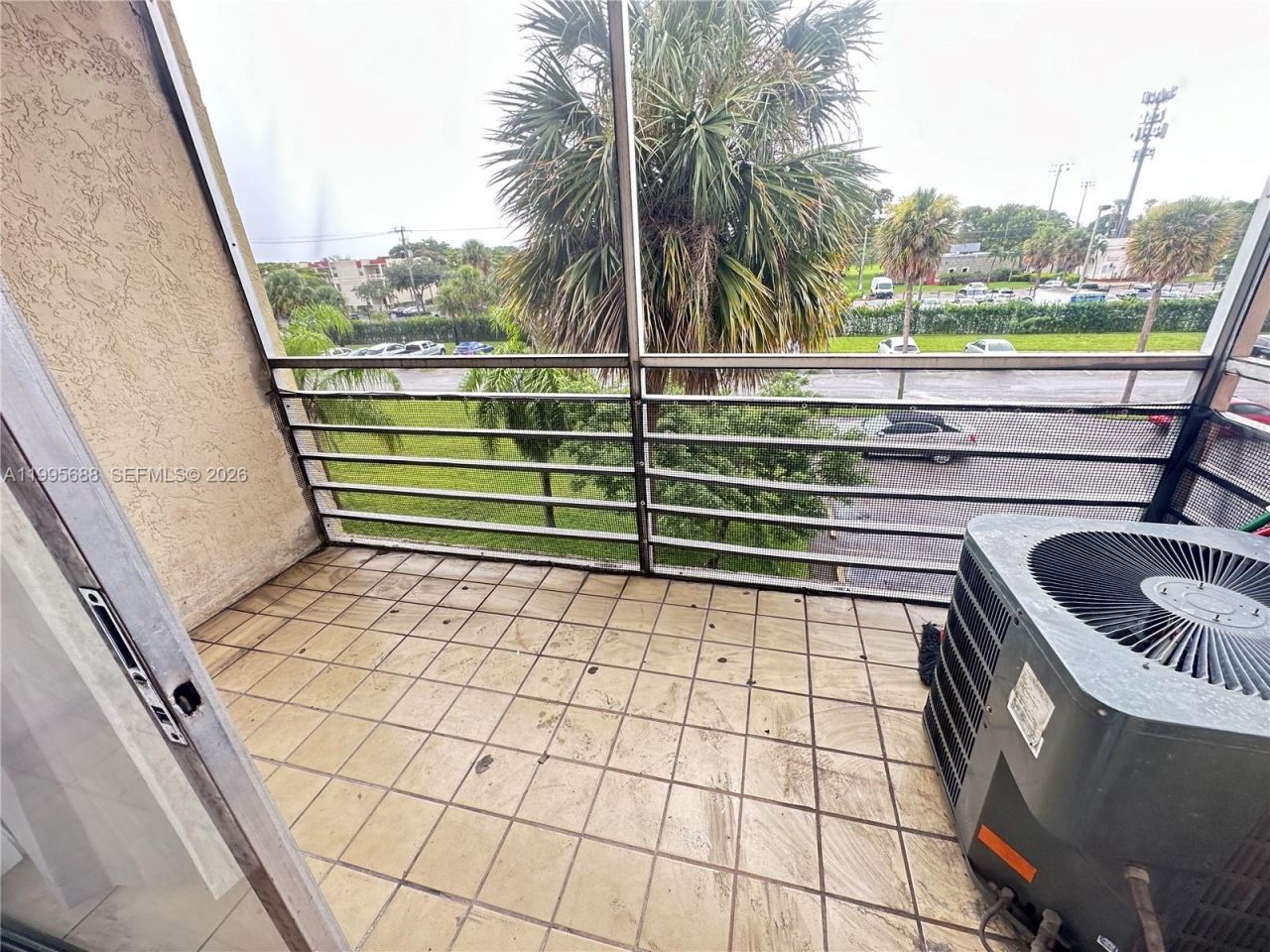 3600 NW 21st St, Unit 309, Lauderdale Lakes, FL 33311 Photo