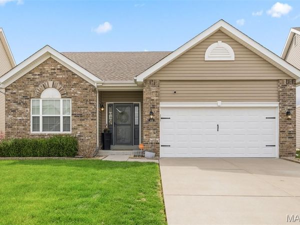 3456 Harbor Crossing Drive, St Charles, MO 63301