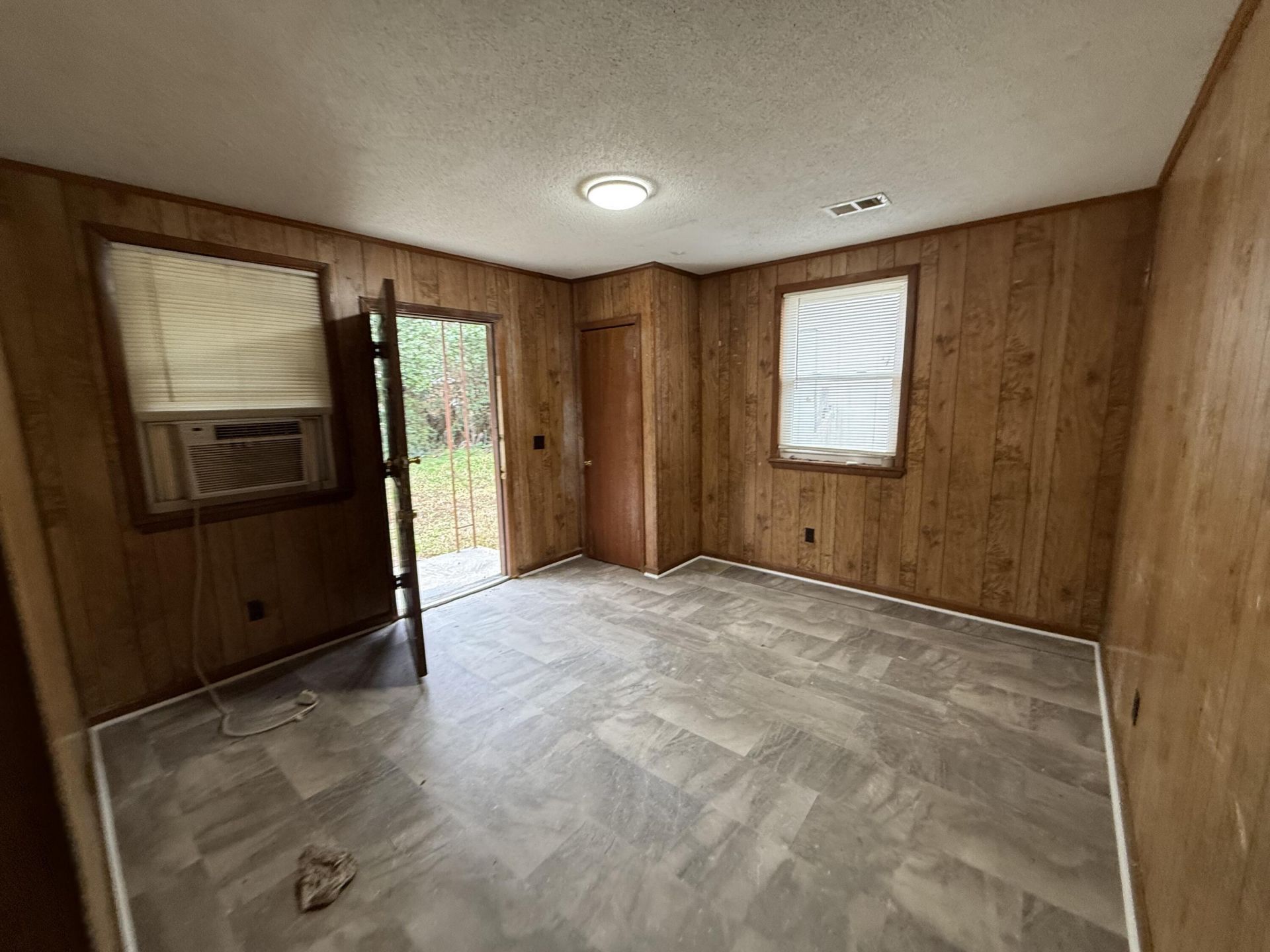 80 Reynolds Street Photo 12