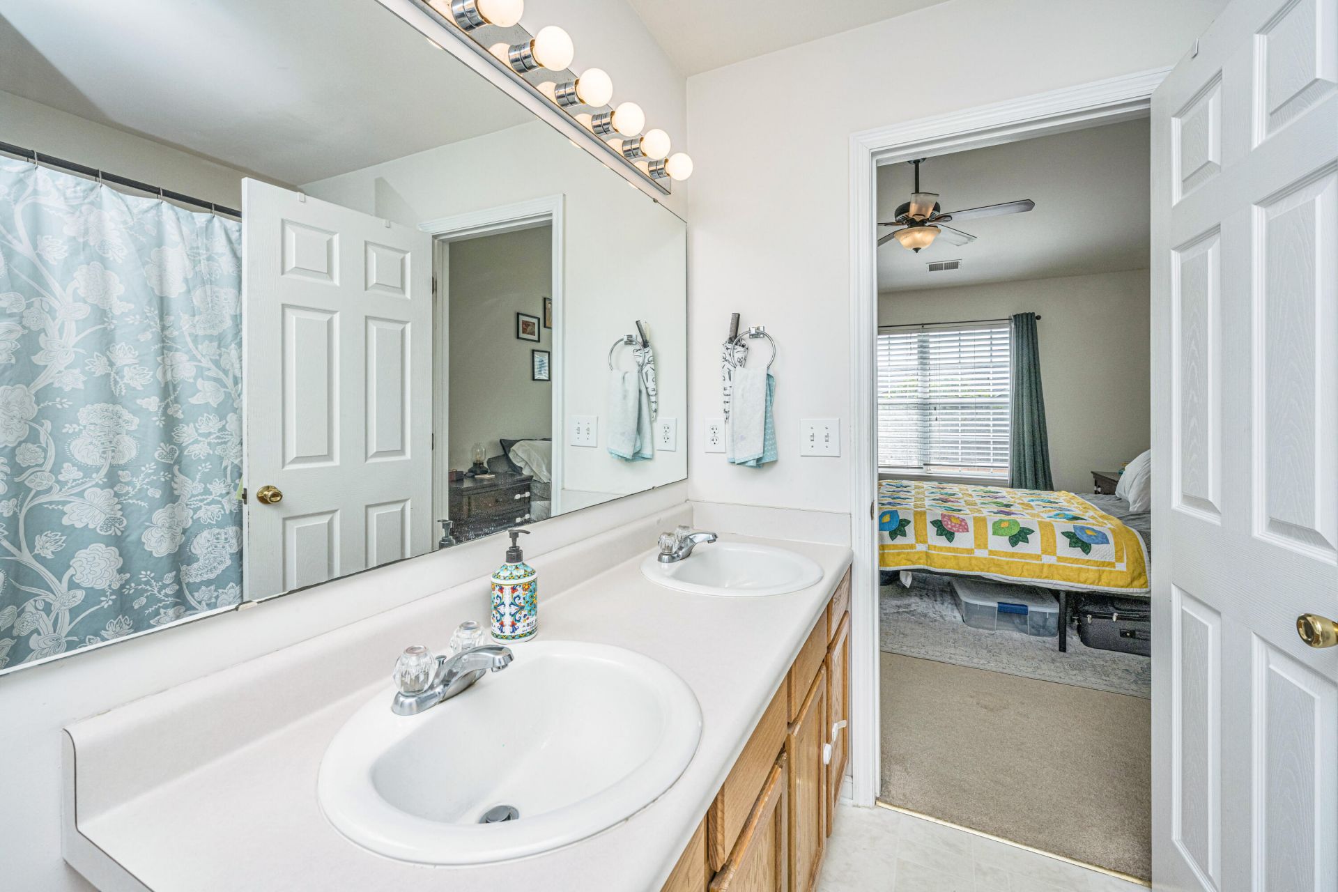 1303 Grassy Hill Court Photo 14