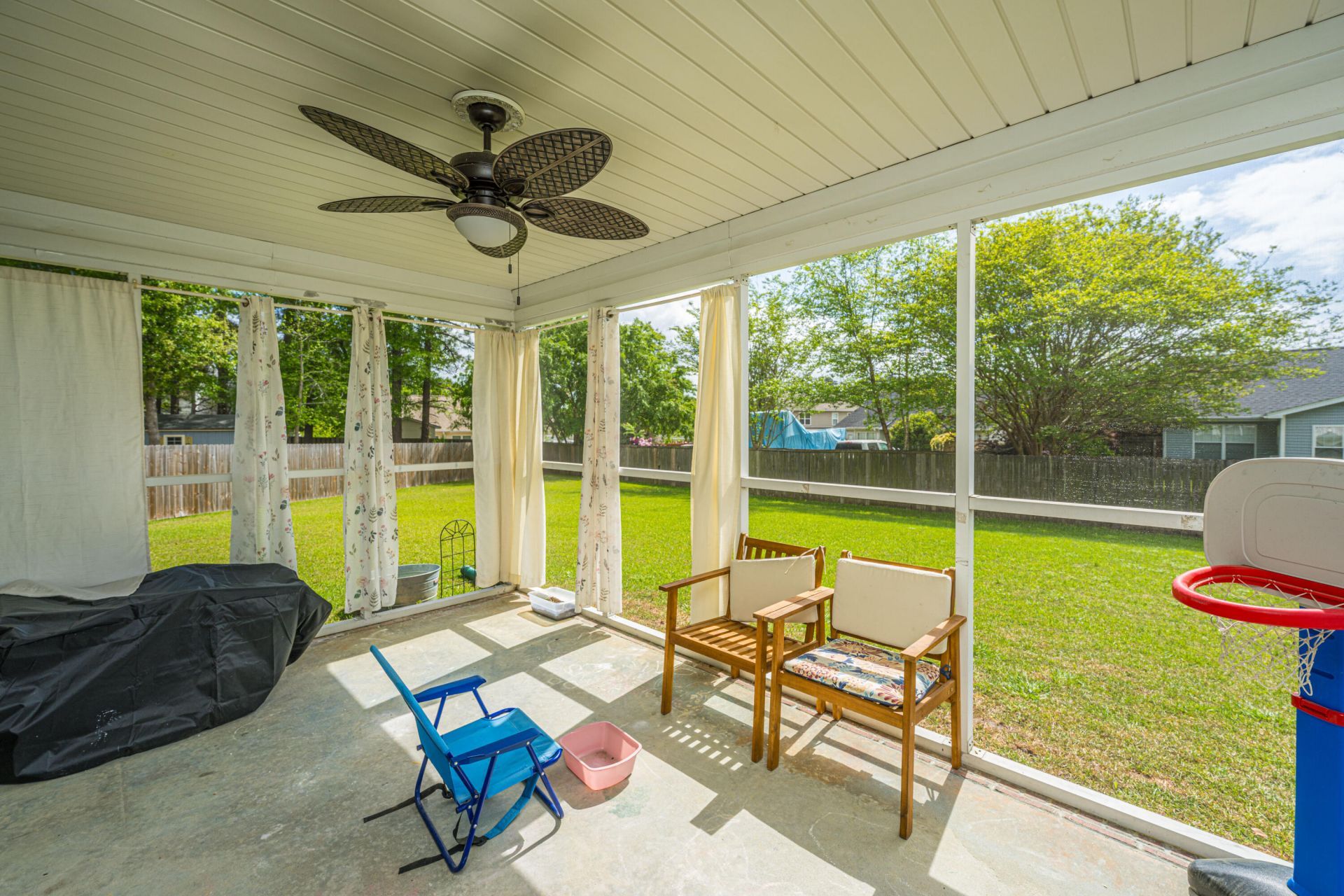 1303 Grassy Hill Court Photo 16