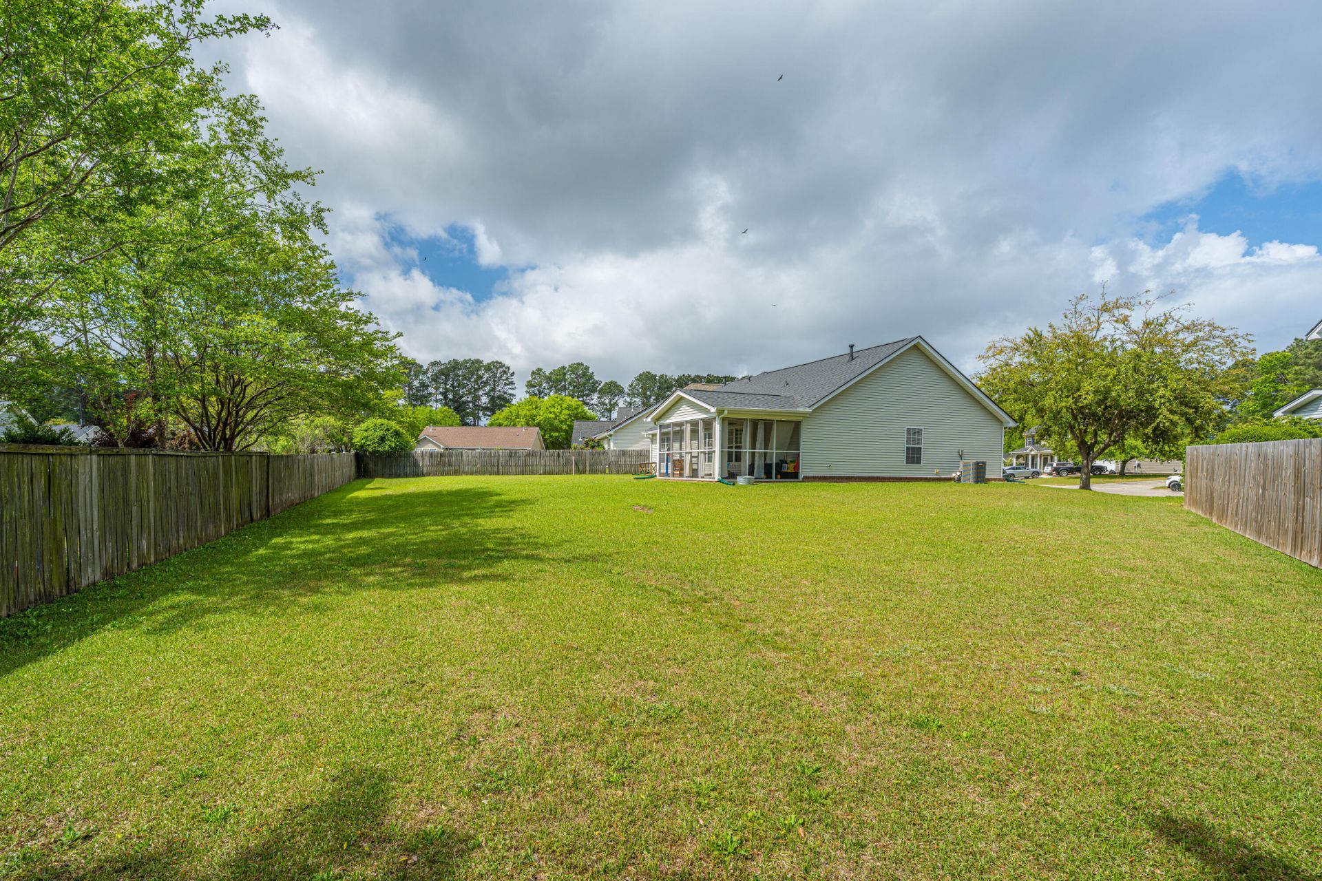 1303 Grassy Hill Court Photo 27