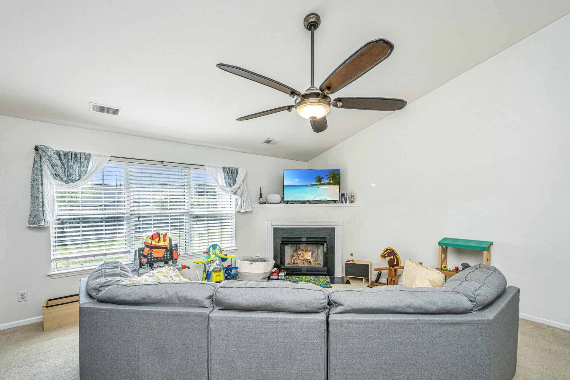 1303 Grassy Hill Court Photo 4