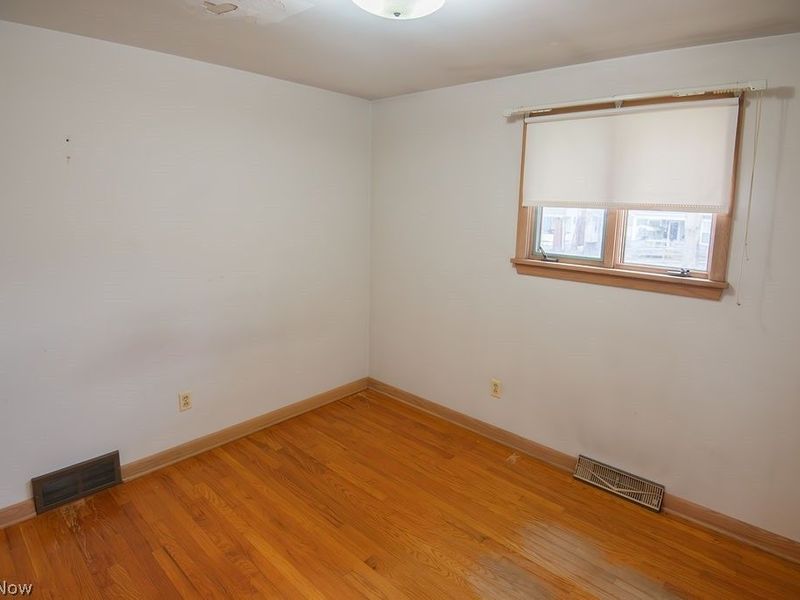 80 S Hazelwood Avenue, Youngstown, OH 44509 Photo 11