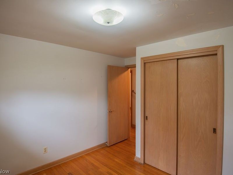 80 S Hazelwood Avenue, Youngstown, OH 44509 Photo 12