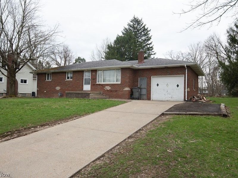 80 S Hazelwood Avenue, Youngstown, OH 44509 Photo 2