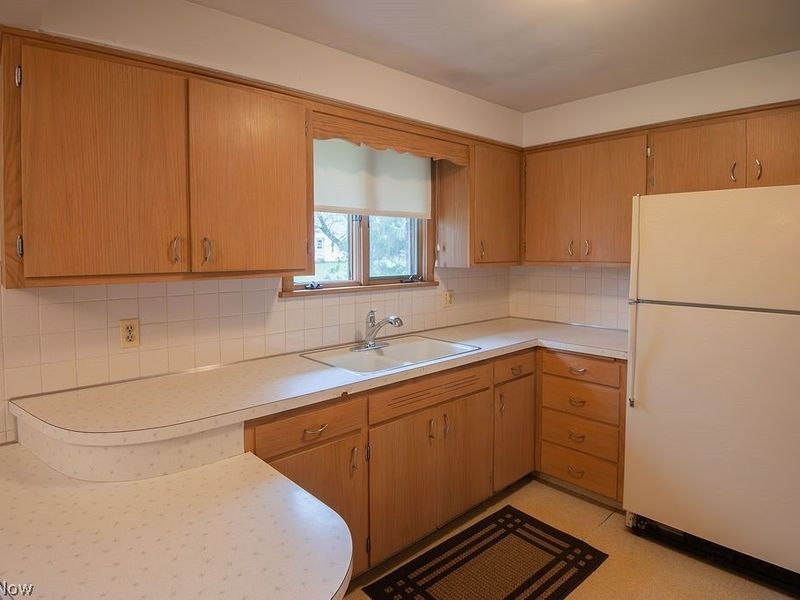 80 S Hazelwood Avenue, Youngstown, OH 44509 Photo 7