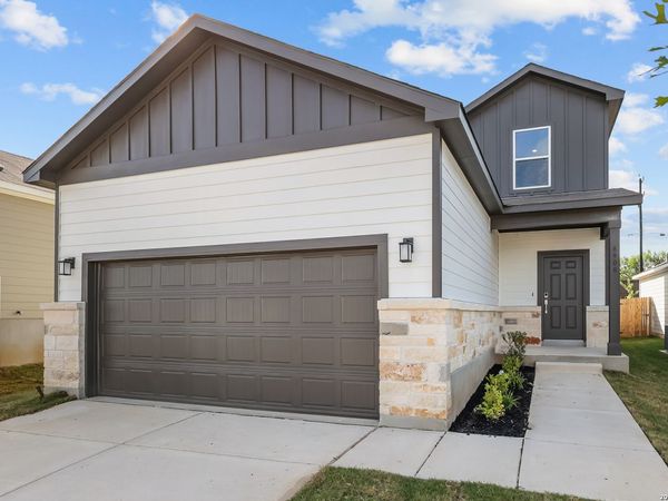 8908 Ocotillo Rdg, San Antonio, TX 78222