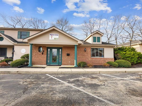 860 E Franklin Street, Unit D, Centerville, OH 45459