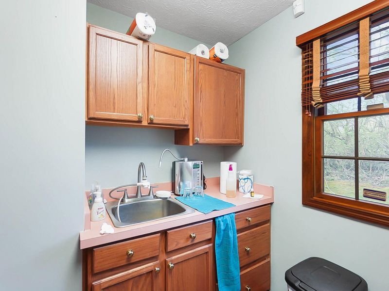 860 E Franklin Street, Unit Unit D, Centerville, OH 45459 Photo 13