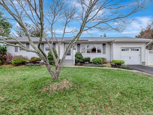 5 Richlee Street, Blue Point, NY 11715