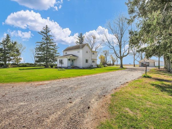 851 E County Road 750, Tuscola, IL 61953