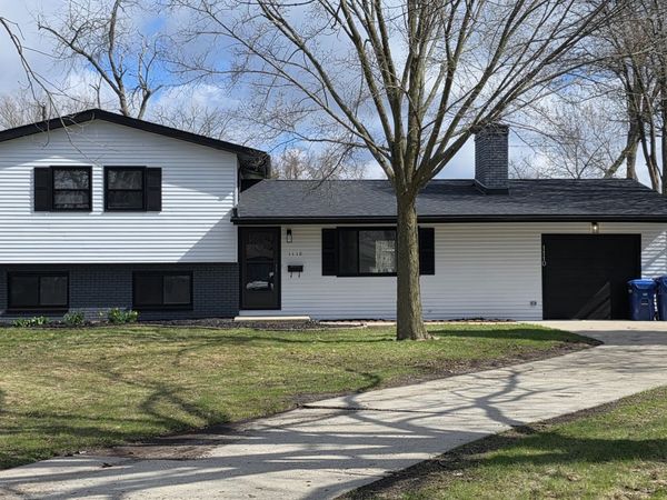 1110 Holmes Place , DeKalb, IL 60115