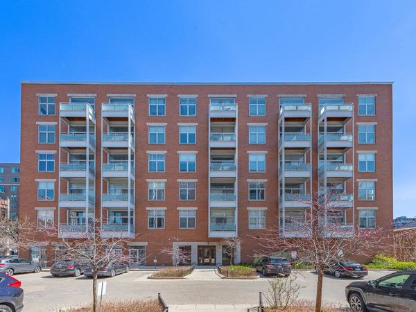 939 W Madison Street, Unit 403, Chicago, IL 60607
