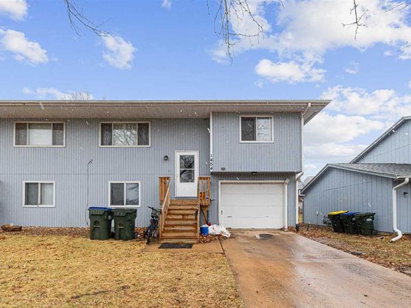 1454 Aber Ave, Iowa City, IA 52246