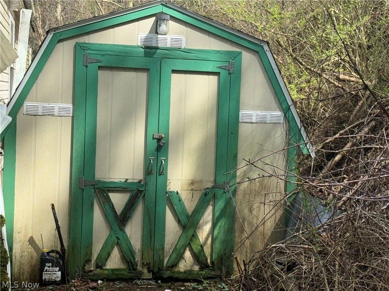 1049 Buckeye Street, Bridgeport, OH 43912 Photo 11