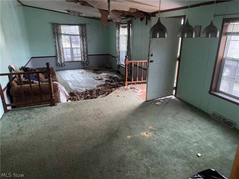 1049 Buckeye Street, Bridgeport, OH 43912 Photo 4