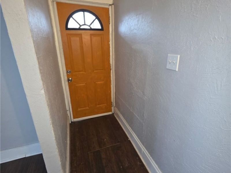 10117 Somerset Avenue , Cleveland, OH 44108 Photo 10