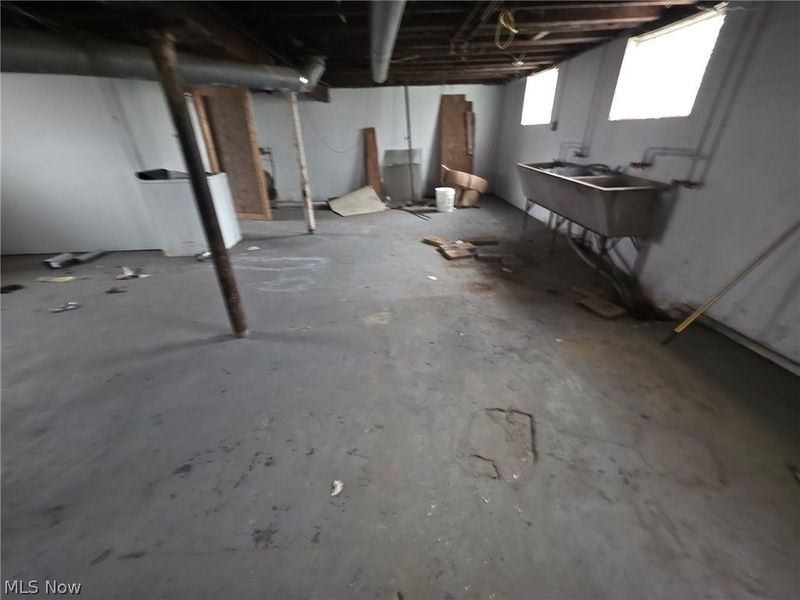 10117 Somerset Avenue , Cleveland, OH 44108 Photo 34