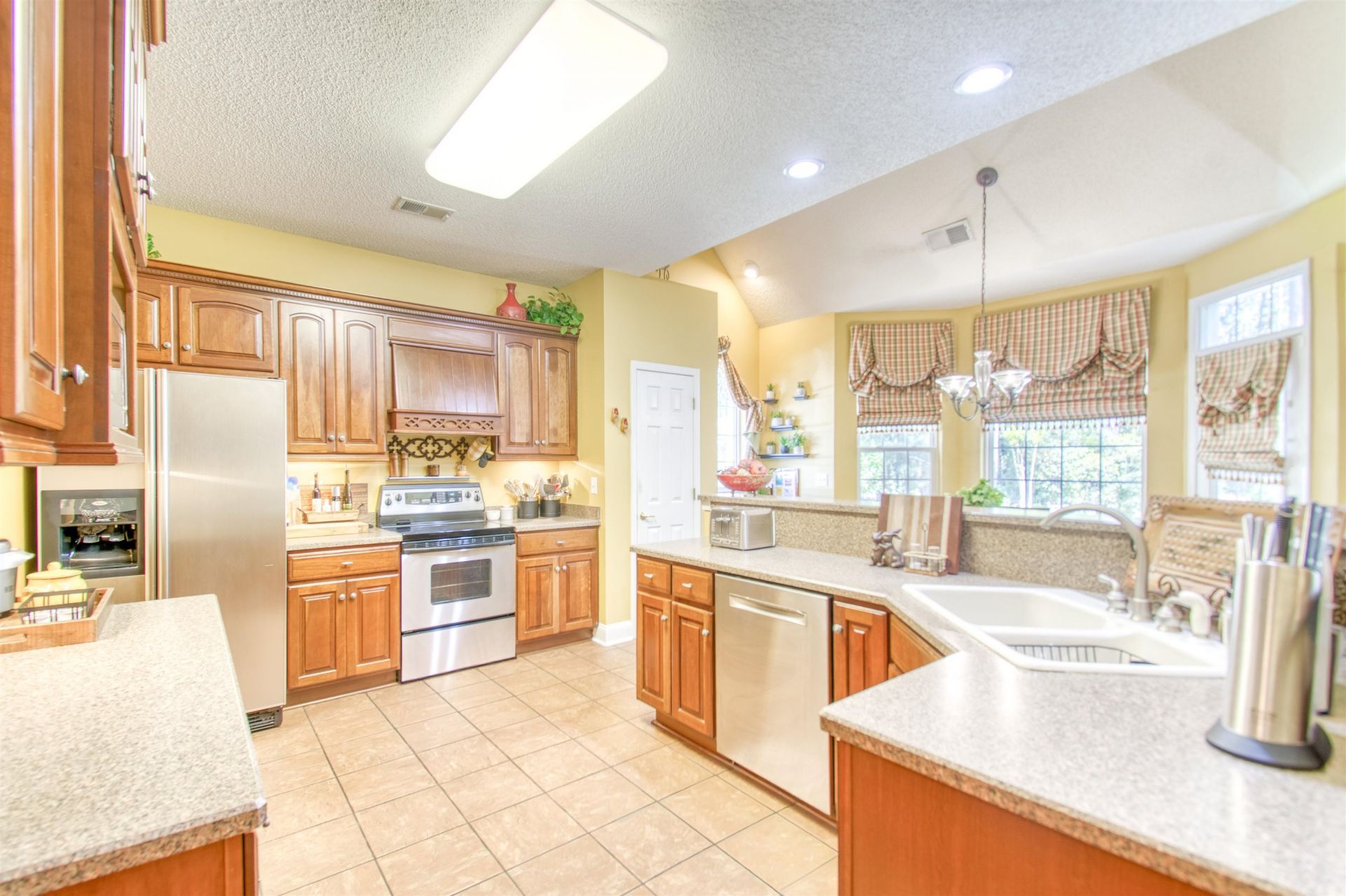 4106 Kirby Ct. Photo 8