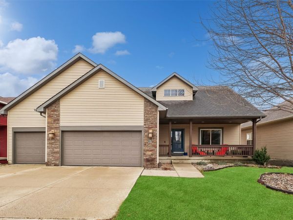 80 Broderick Drive, Waukee, IA 50263