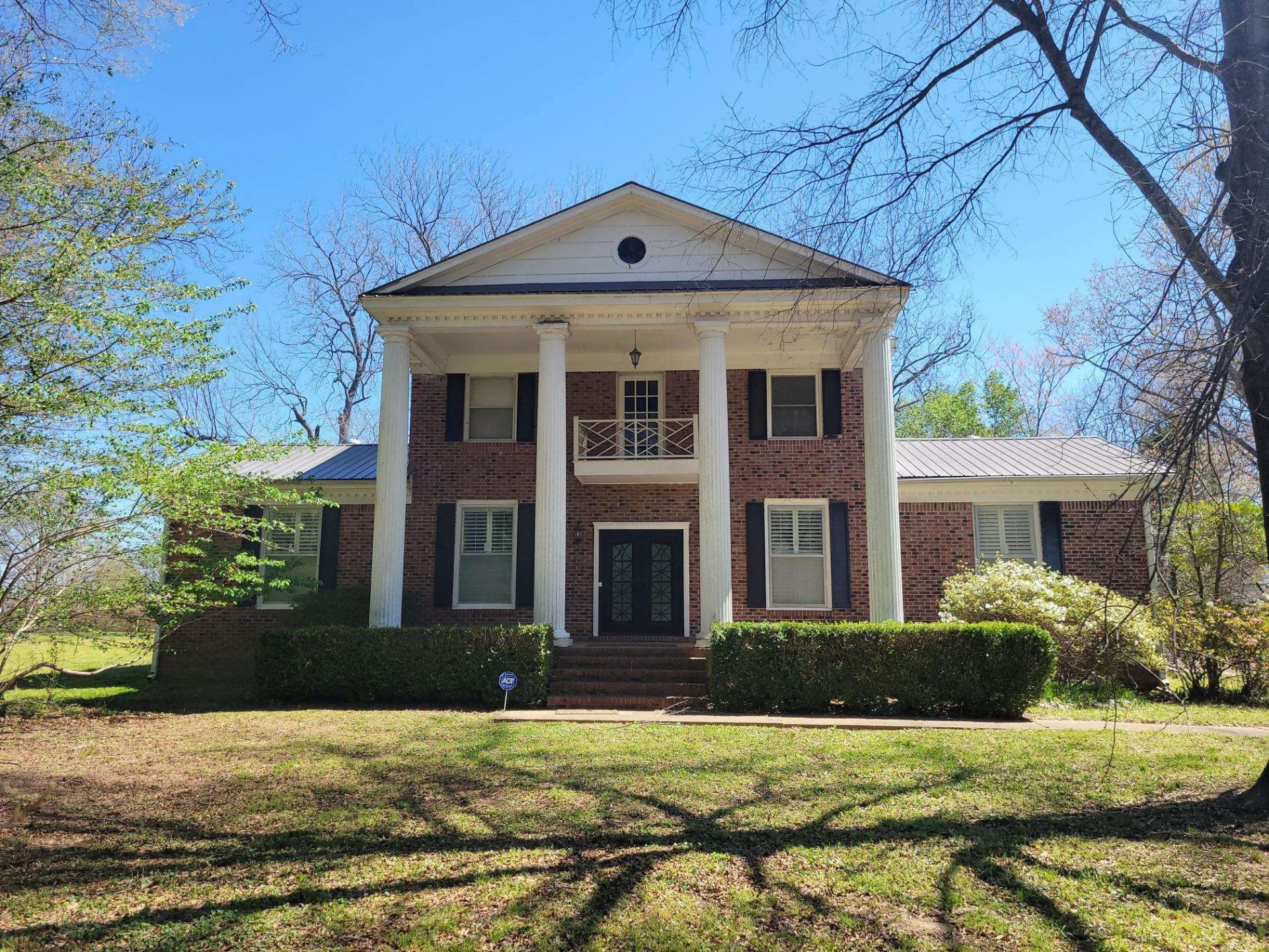 355 CLAY ST Oakland, TN 38060