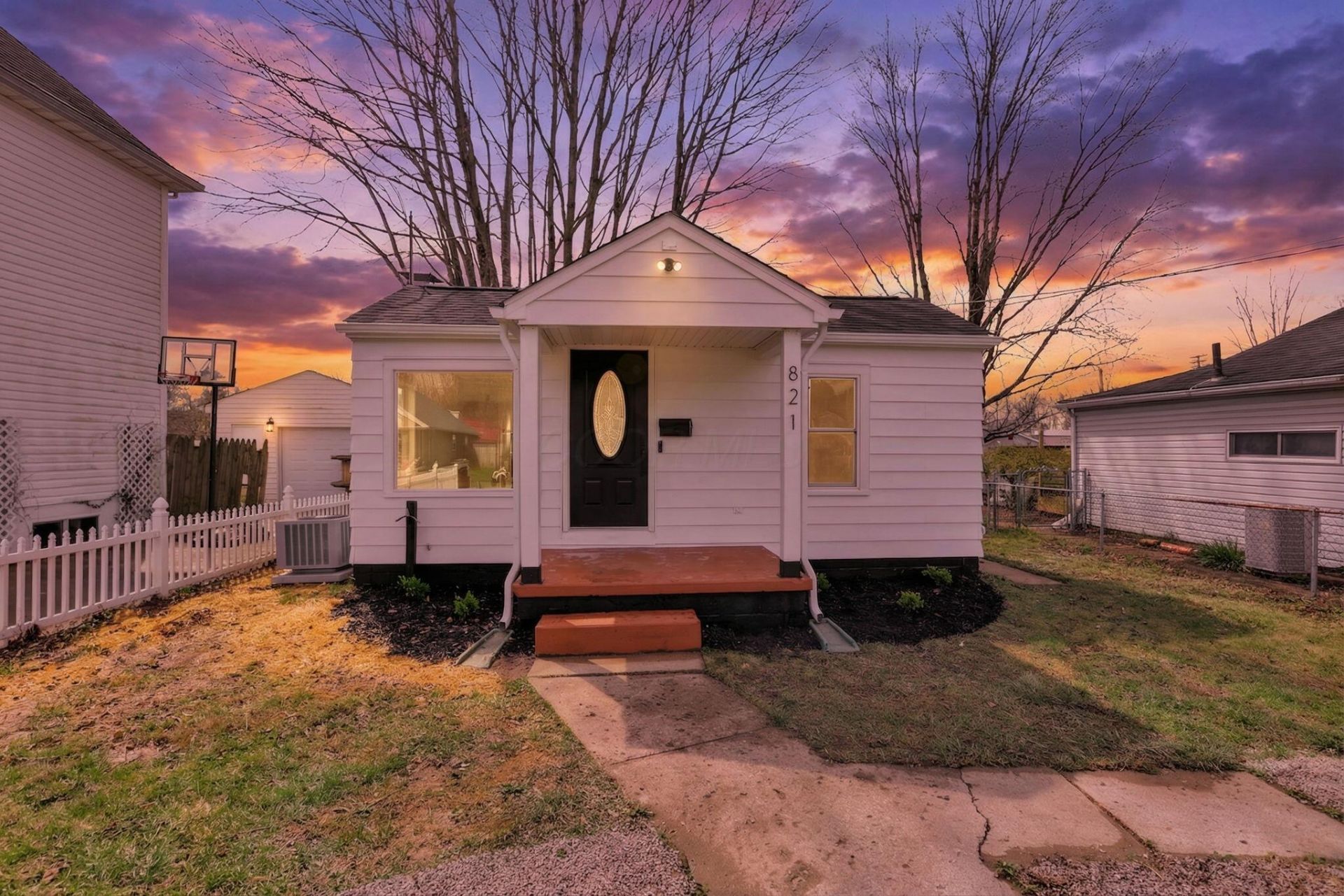 821 Jones Avenue , Newark, OH 43055 Main Photo