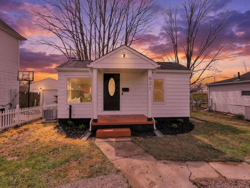 821 Jones Avenue , Newark, OH 43055 Photo 1