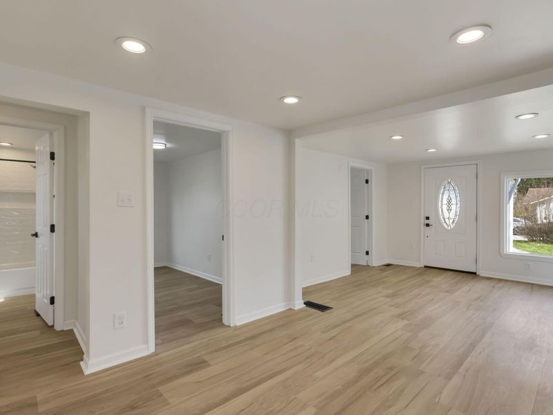 821 Jones Avenue , Newark, OH 43055 Photo 3