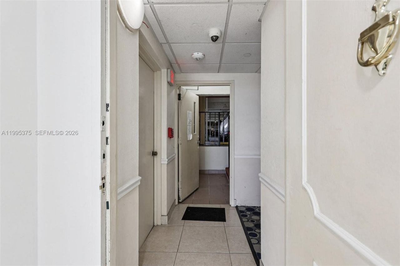 101 Briny Ave, Unit 401, Pompano Beach, FL 33062 Photo