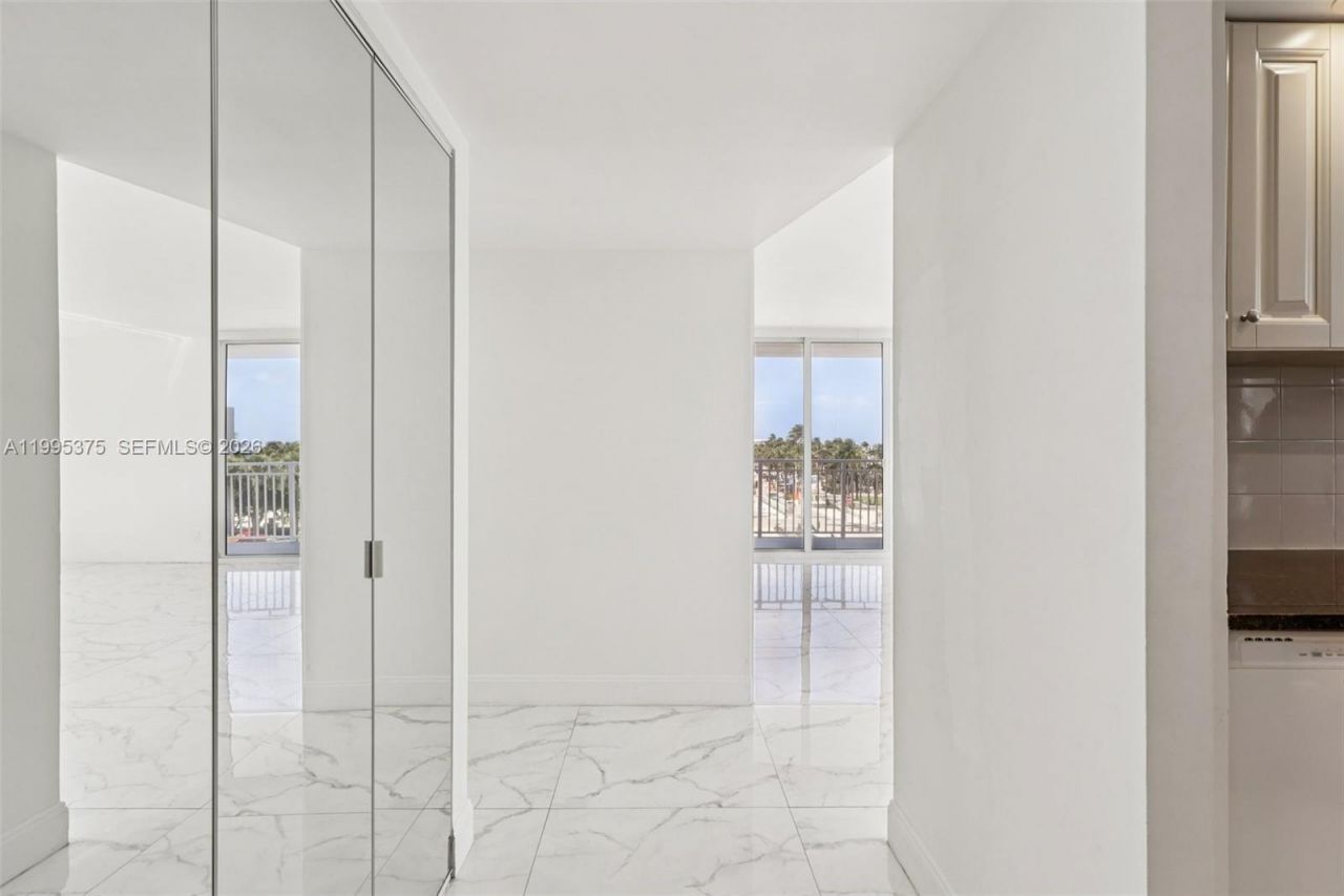 101 Briny Ave, Unit 401, Pompano Beach, FL 33062 Photo