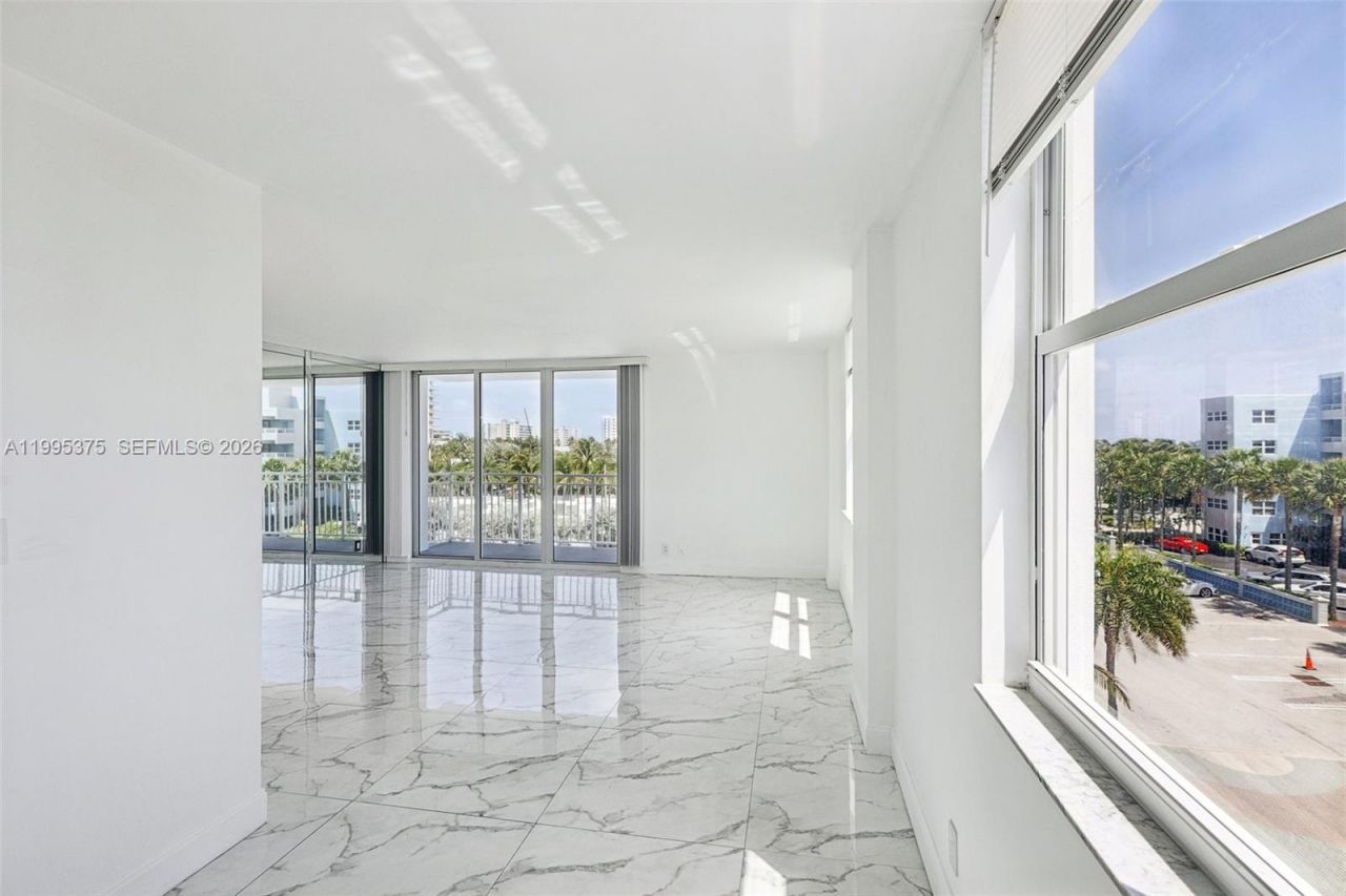 101 Briny Ave, Unit 401, Pompano Beach, FL 33062 Photo