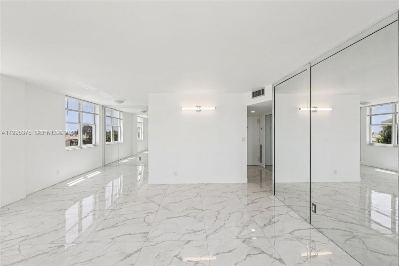 101 Briny Ave, Unit 401, Pompano Beach, FL 33062 Photo