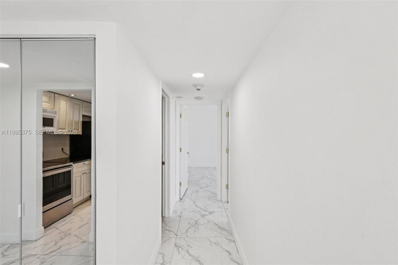 101 Briny Ave, Unit 401, Pompano Beach, FL 33062 Photo