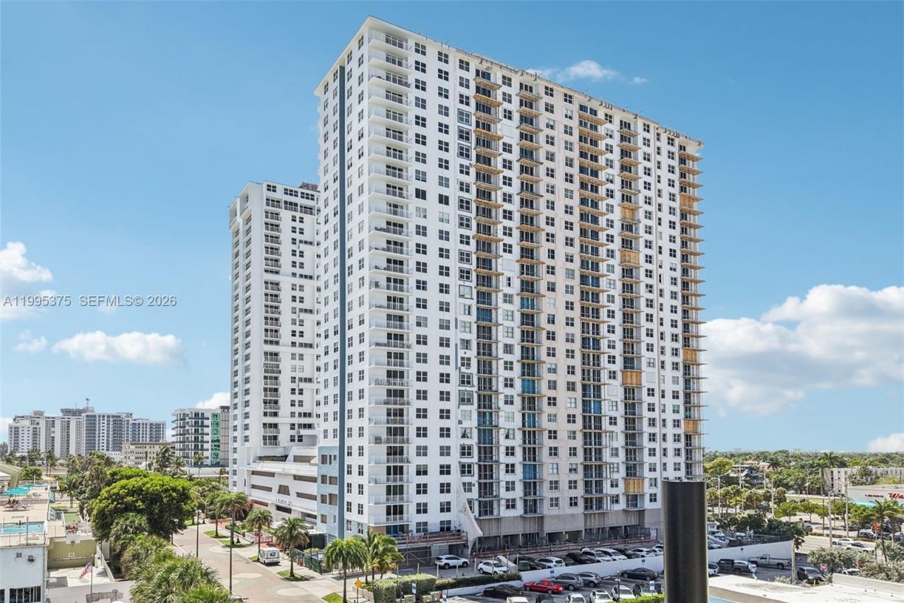 101 Briny Ave, Unit 401, Pompano Beach, FL 33062 Photo