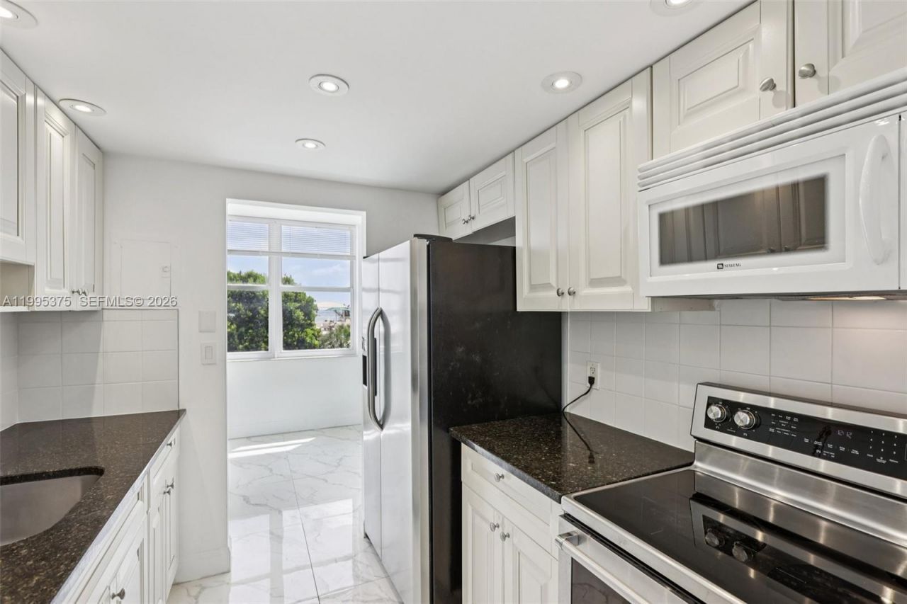 101 Briny Ave, Unit 401, Pompano Beach, FL 33062 Photo