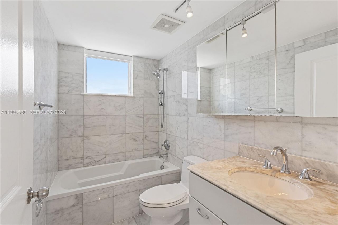 1250 S Miami Ave, Unit 3506, Miami, FL 33130 Photo