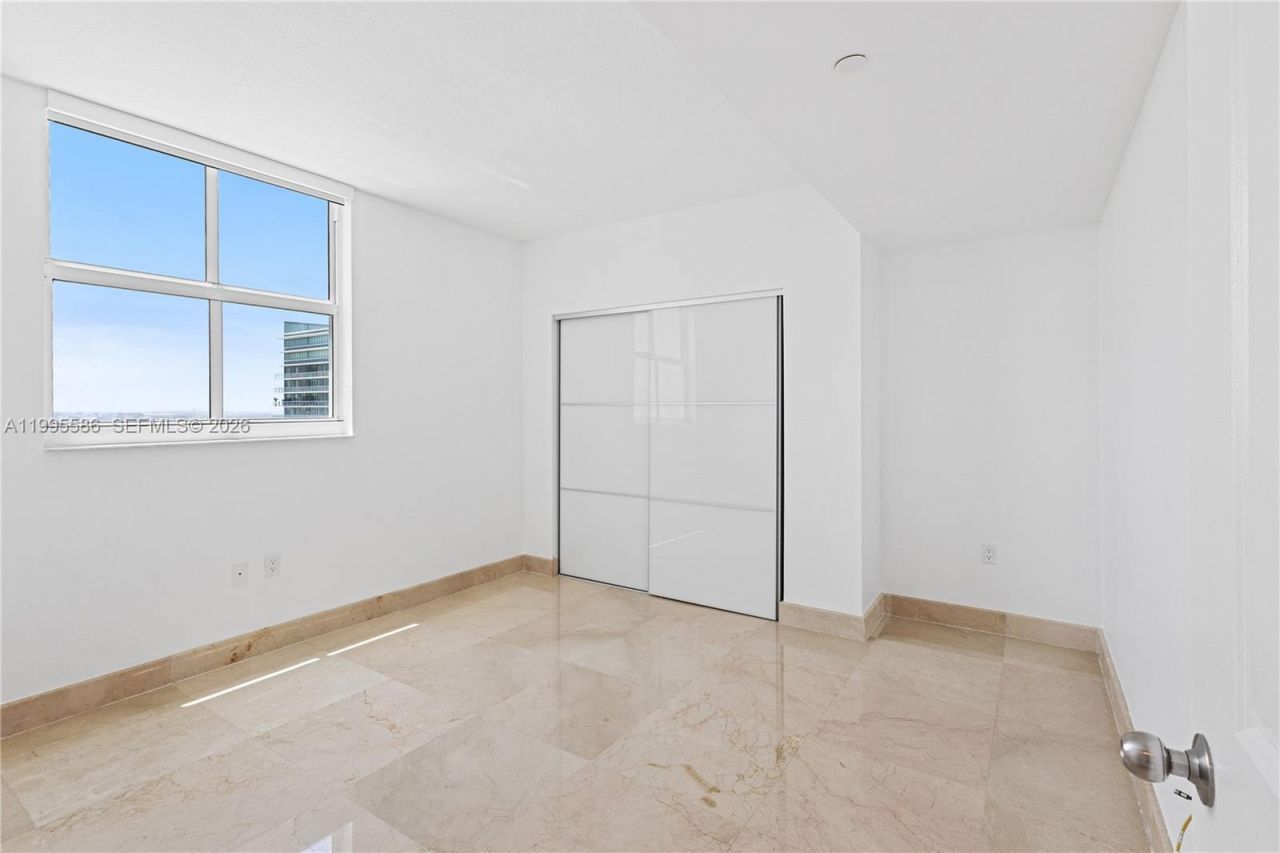1250 S Miami Ave, Unit 3506, Miami, FL 33130 Photo