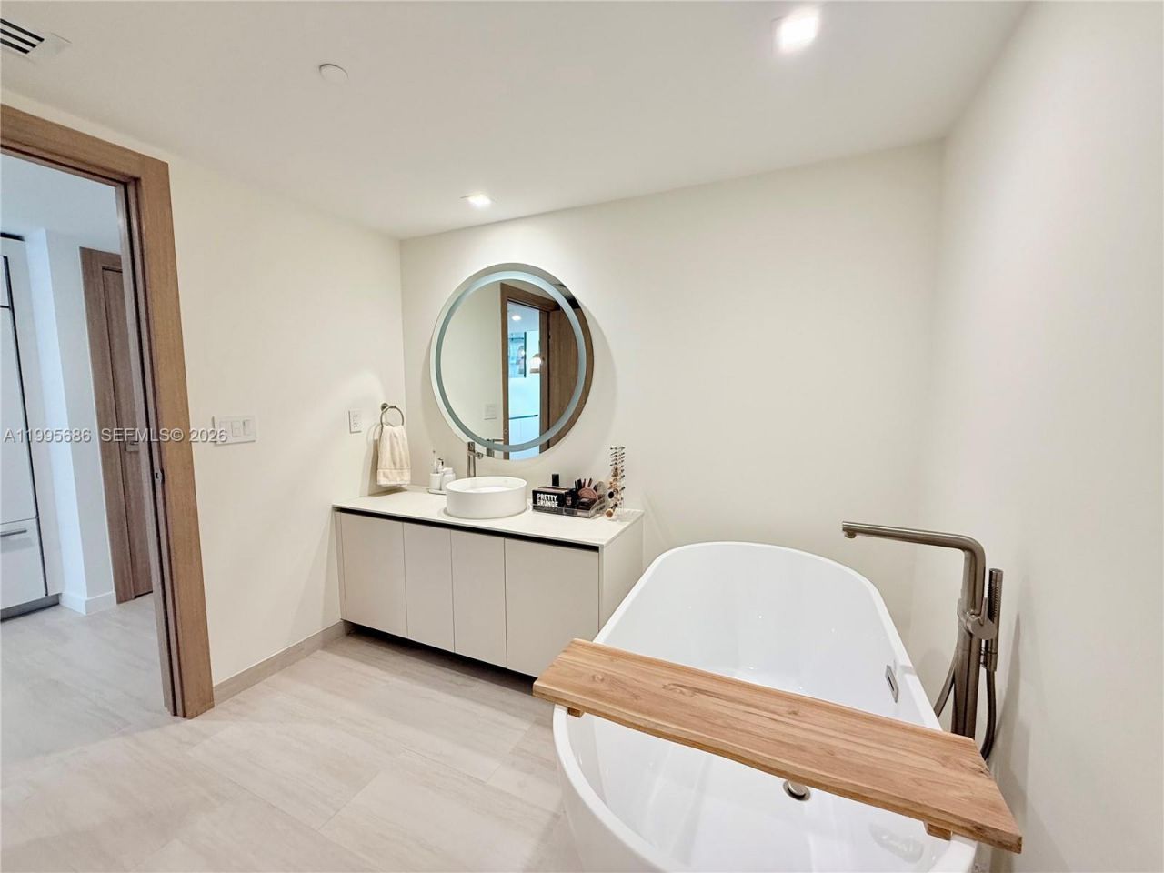 495 Brickell Ave, Unit 5106, Miami, FL 33131 Photo