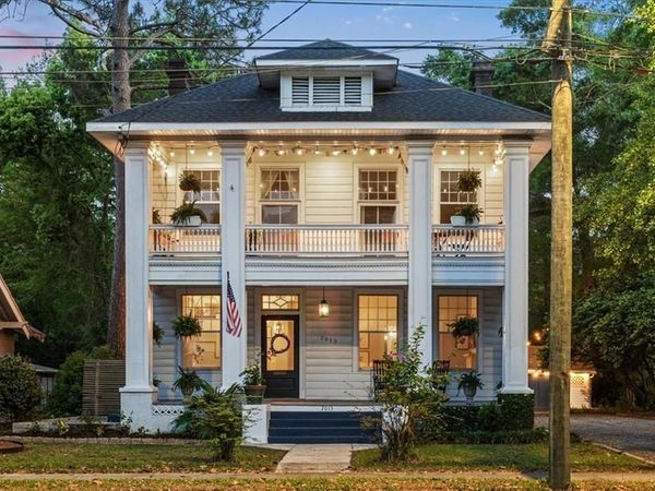2013 Dauphin Street, Mobile, AL 36606