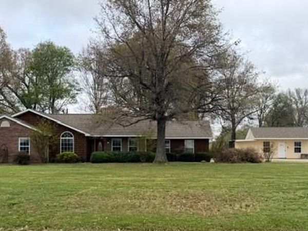 14723 Hwy Dd, Campbell, MO 63933