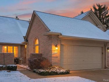 42689 Jason Court, Sterling Heights, MI 48313