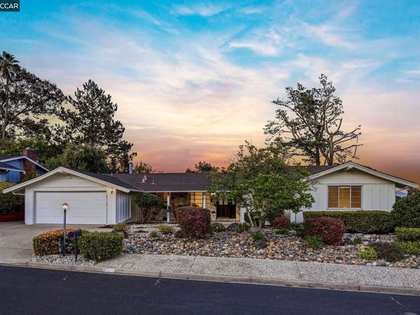 61 Sullivan Dr , Moraga, CA 94556