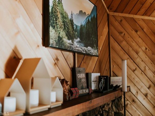 2352 Pine Drive, Arrowbear, CA 92382