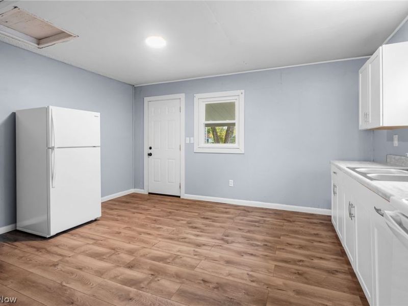 2012 Endrow Avenue NE, Canton, OH 44705 Photo 9