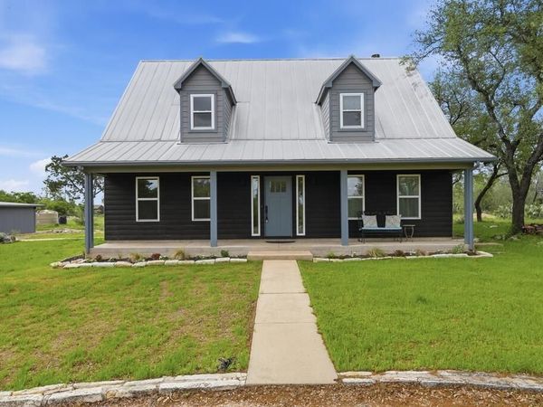 25429 Cove DR, Spicewood, TX 78669